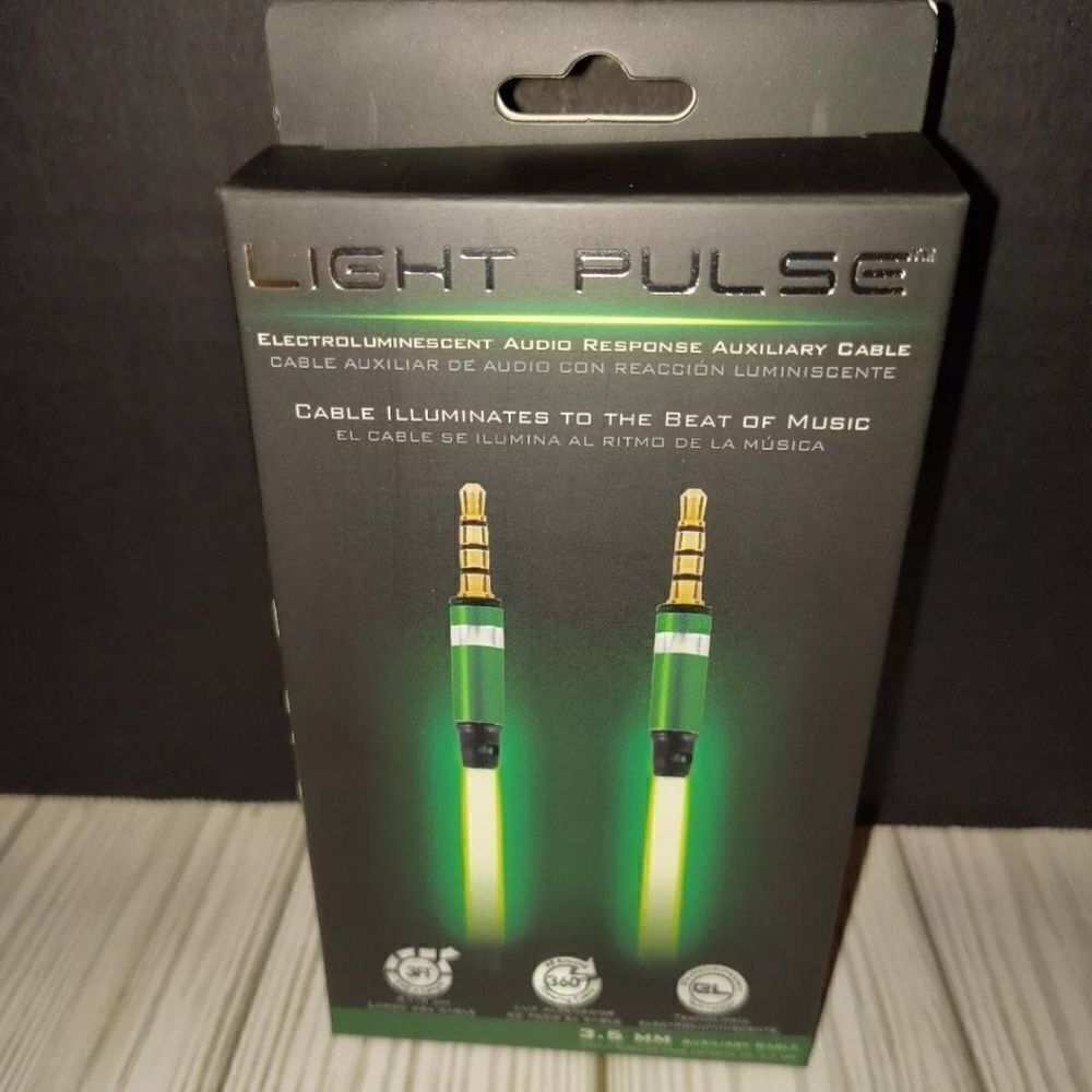 Pilot Light Pulse Green Auxiliary Cable 3ft All Around 360 Glowing Cable 3.5 MM